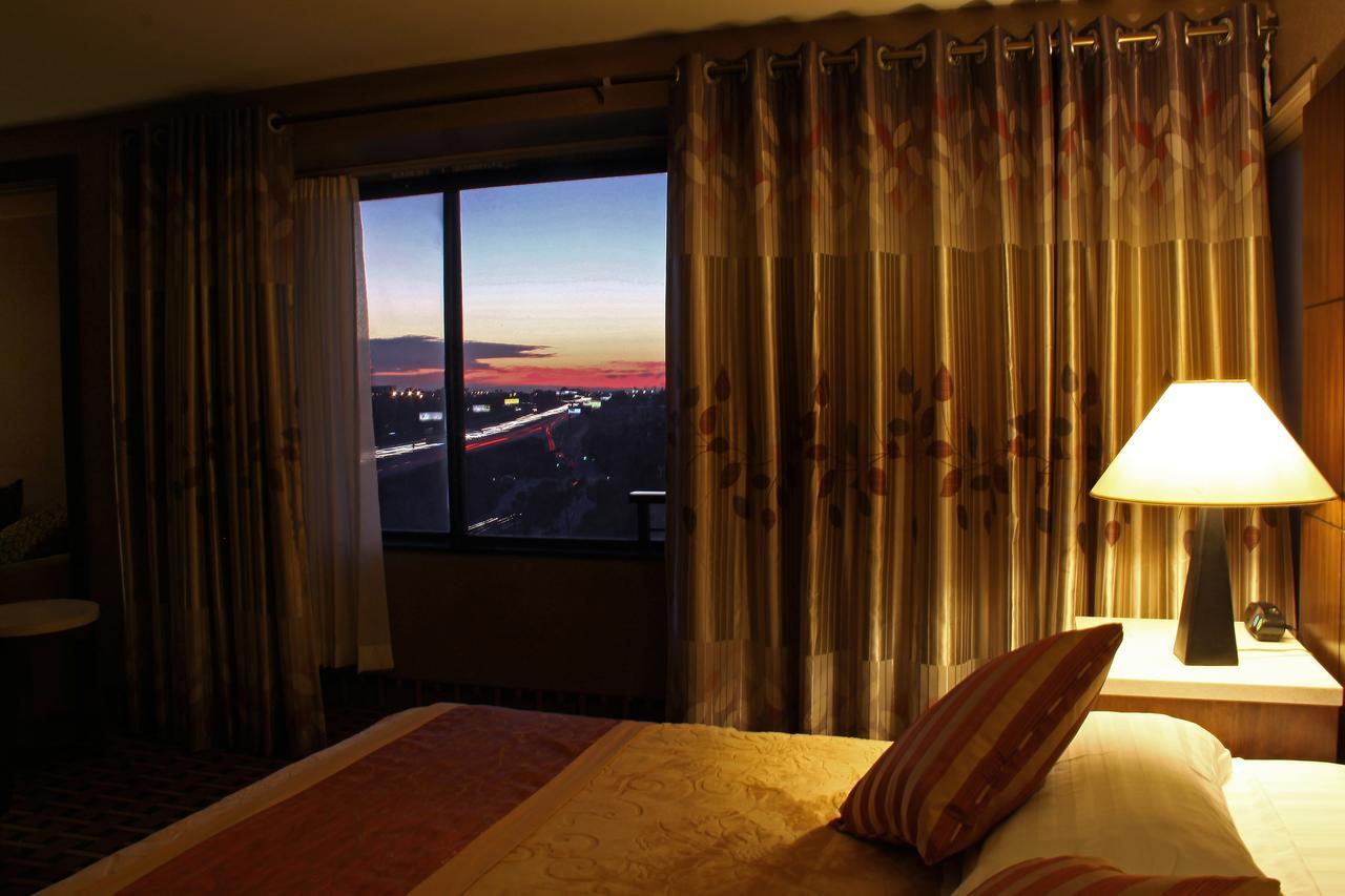 La Crystal Hotel -Los Angeles-Long Beach Area Carson Exterior foto